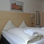 Am Kamin - Modern - Free Wifi - Parking Hotel Duisburg