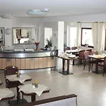 Hotel Am Kamin - Modern - Free Wifi - Parking Duisburg